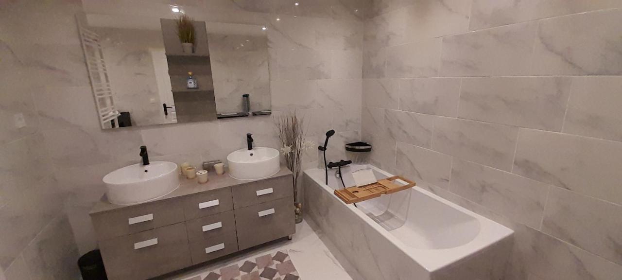 Gite Et Spa 21 Savigny-le-Sec Exteriör bild